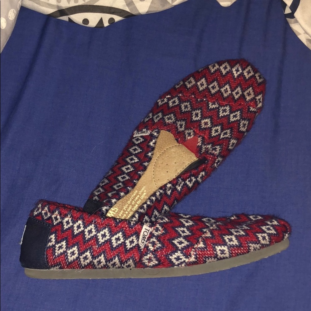 Toms slip ons
